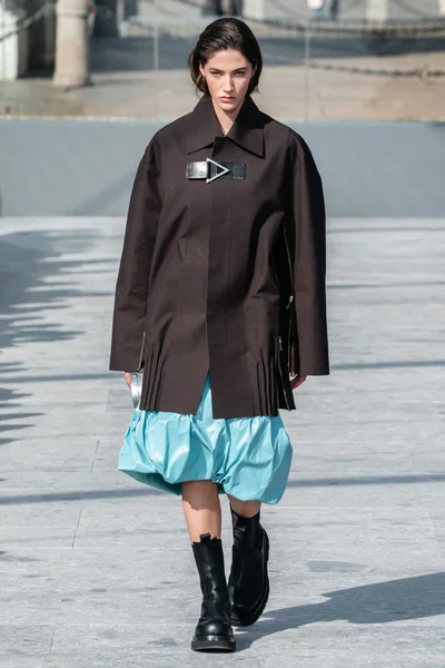 Look 44